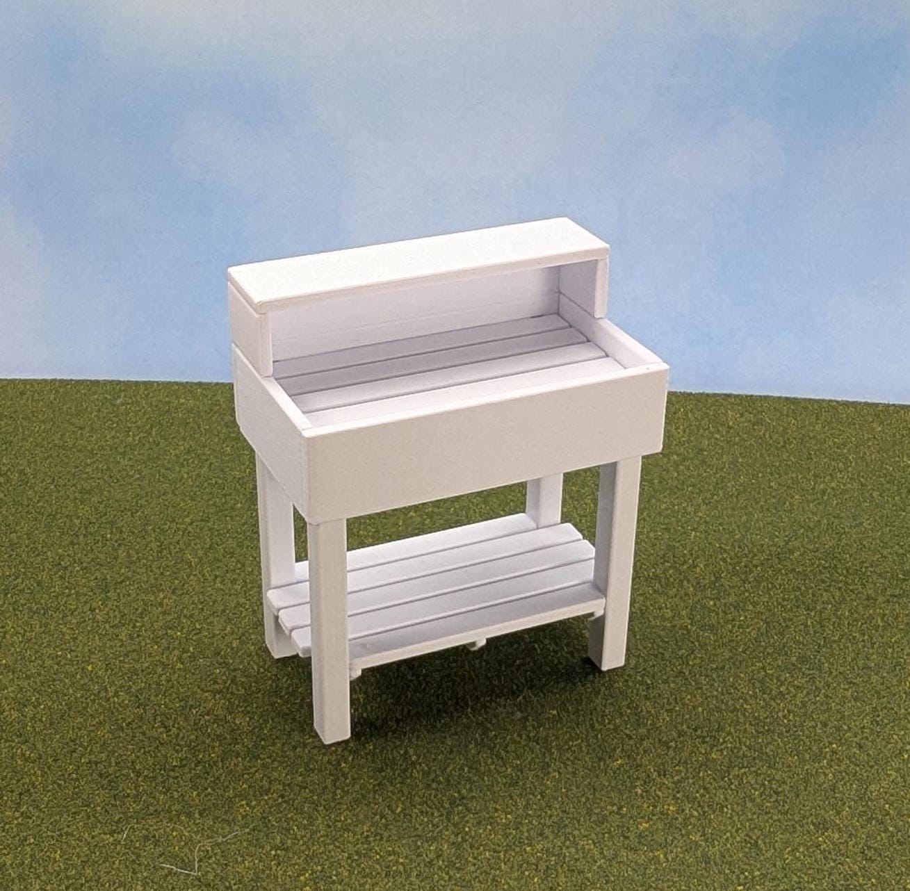 Plant Potting Table in 2 sizes, 1:12 scale