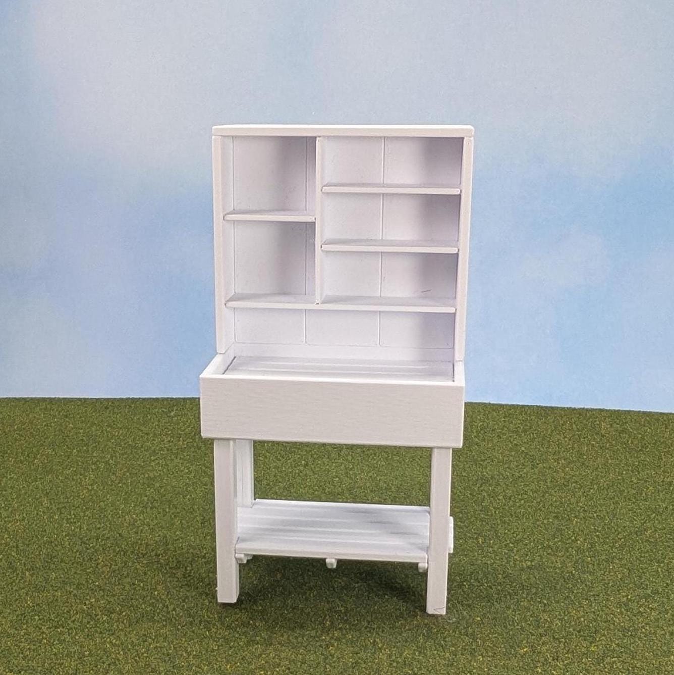 Plant Potting Table in 2 sizes, 1:12 scale