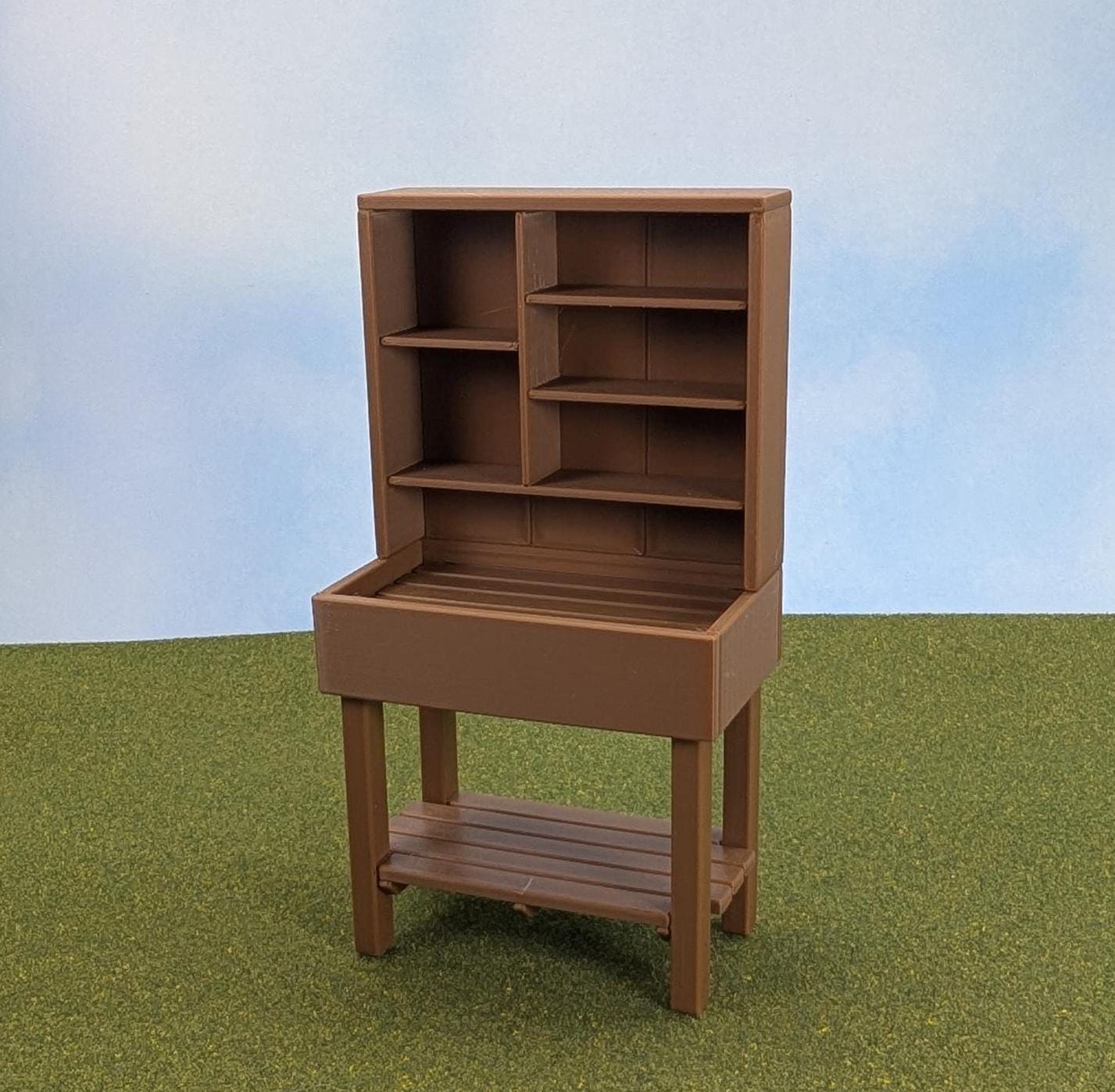 Plant Potting Table in 2 sizes, 1:12 scale