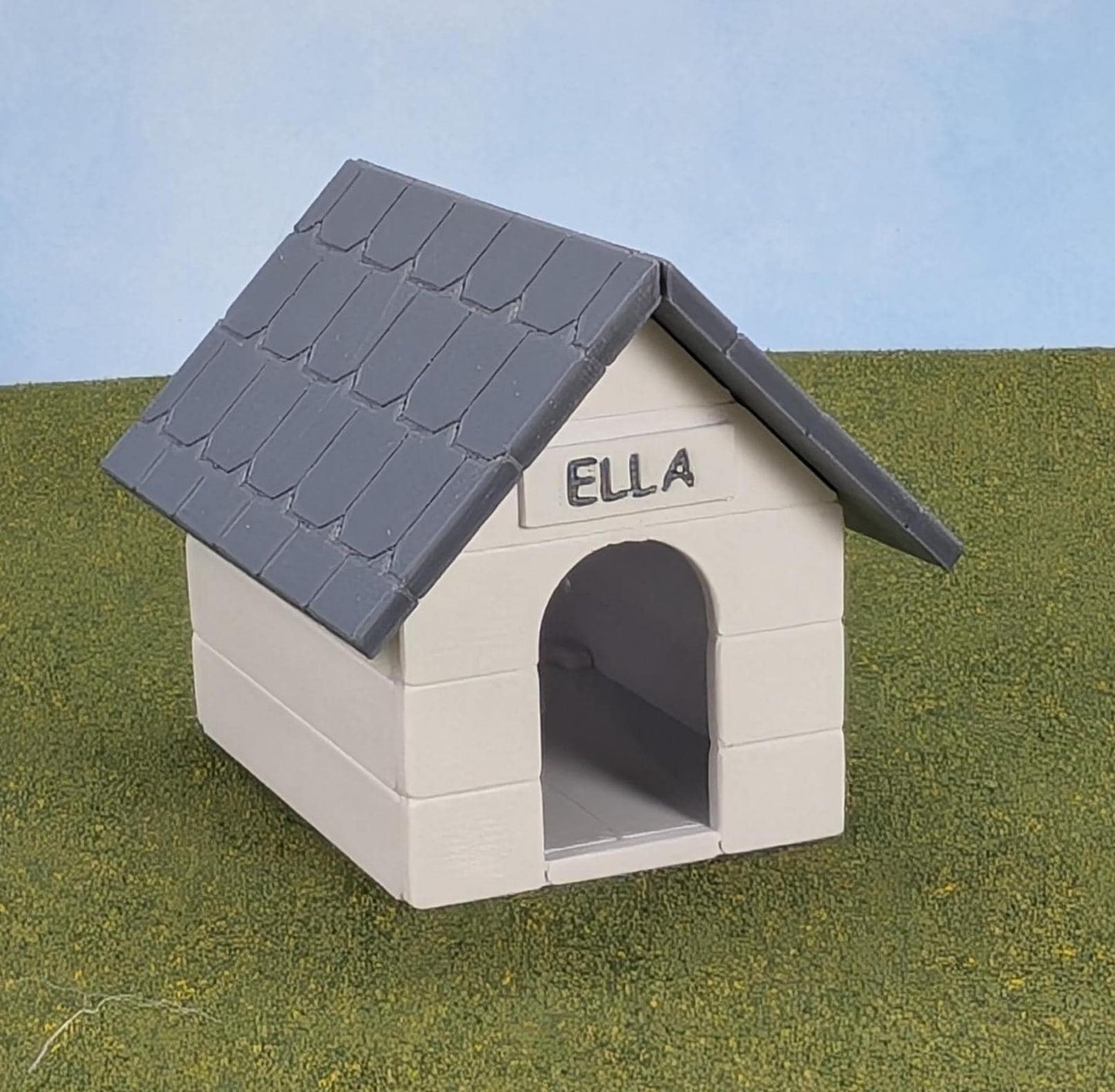 Miniature Dog House with optional Personalized Sign - 1:12 Scale