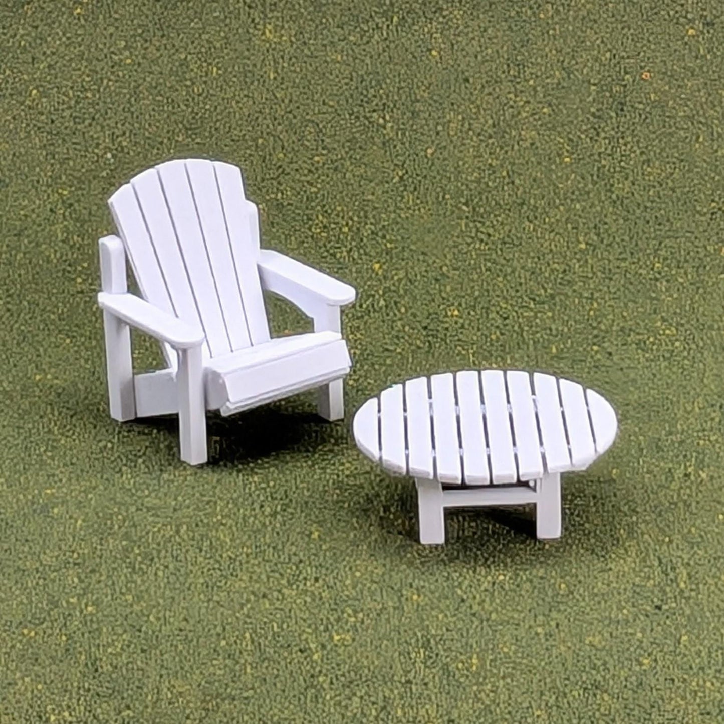 Round Coffee Table   1:24 scale - 5/8 " high