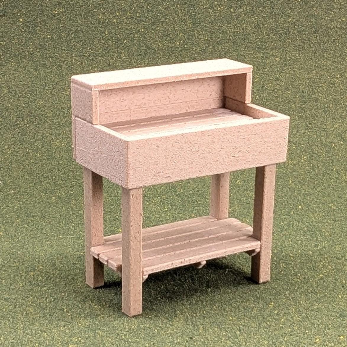 Woodgrain Plant Potting Table in 2 sizes, 1:12 scale